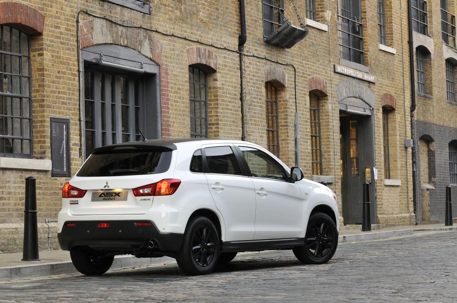  Mitsubishi ASX Black 2011 года  (UK) (фото 42 из 109)